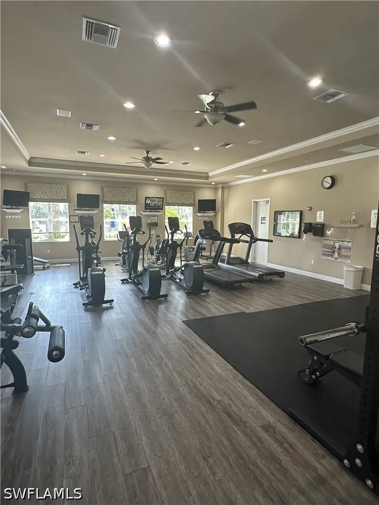 2004 Tarpon Bay Drive N Naples FL 34119