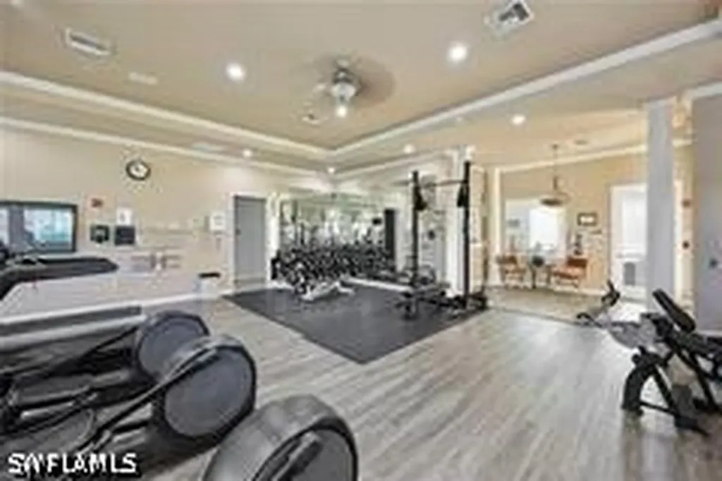 2004 Tarpon Bay Drive N Naples FL 34119