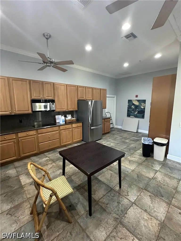 2004 Tarpon Bay Drive N Naples FL 34119