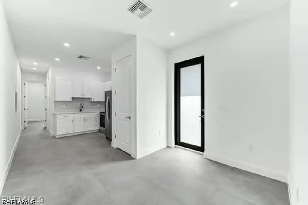 11671 Pawley Avenue Bonita Springs FL 34135