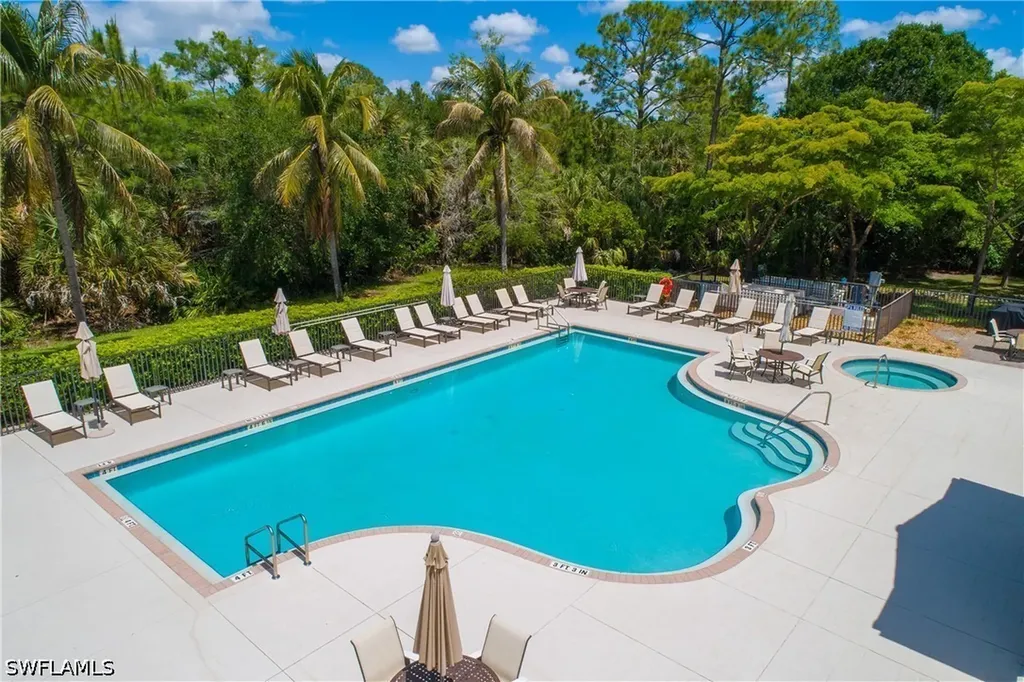 7845 Hawthorne Drive Naples FL 34113