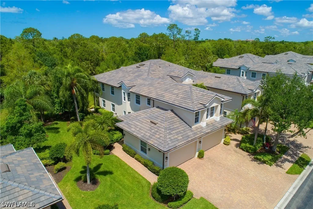 7845 Hawthorne Drive Naples FL 34113