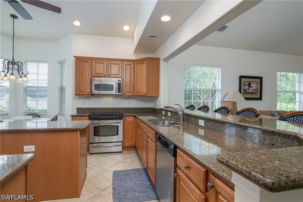 7845 Hawthorne Drive Naples FL 34113
