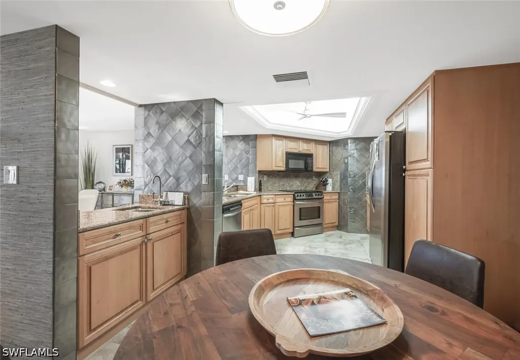 4751 Gulf Shore Boulevard N Naples FL 34103