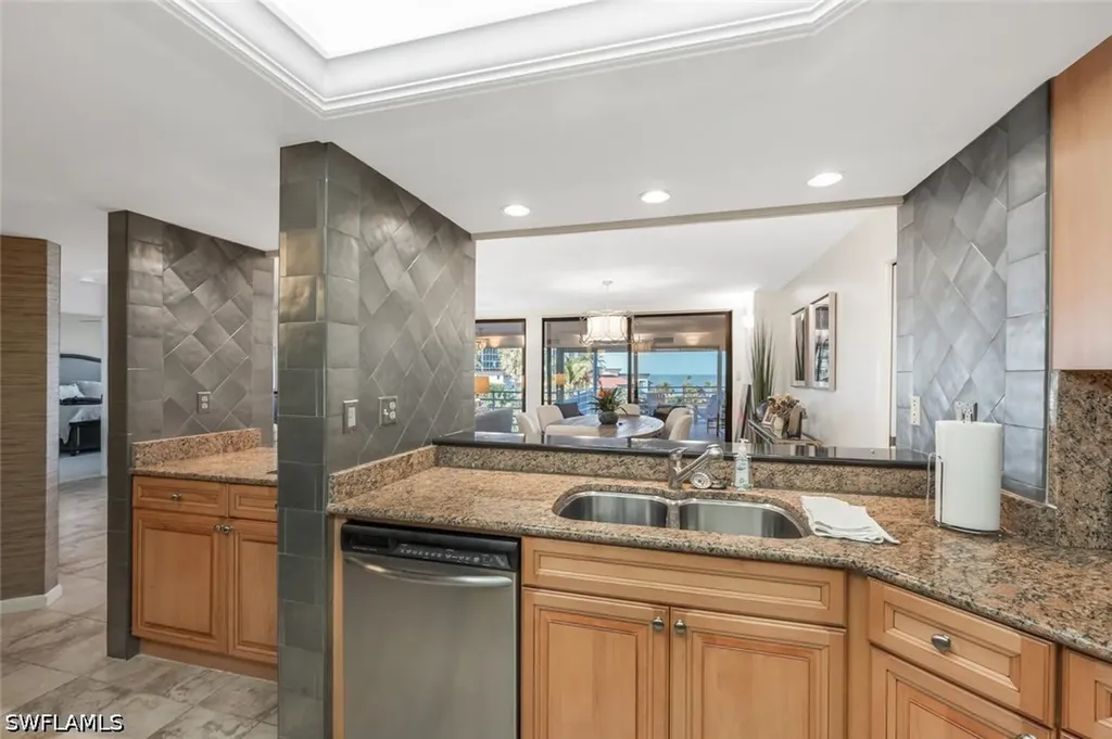 4751 Gulf Shore Boulevard N Naples FL 34103