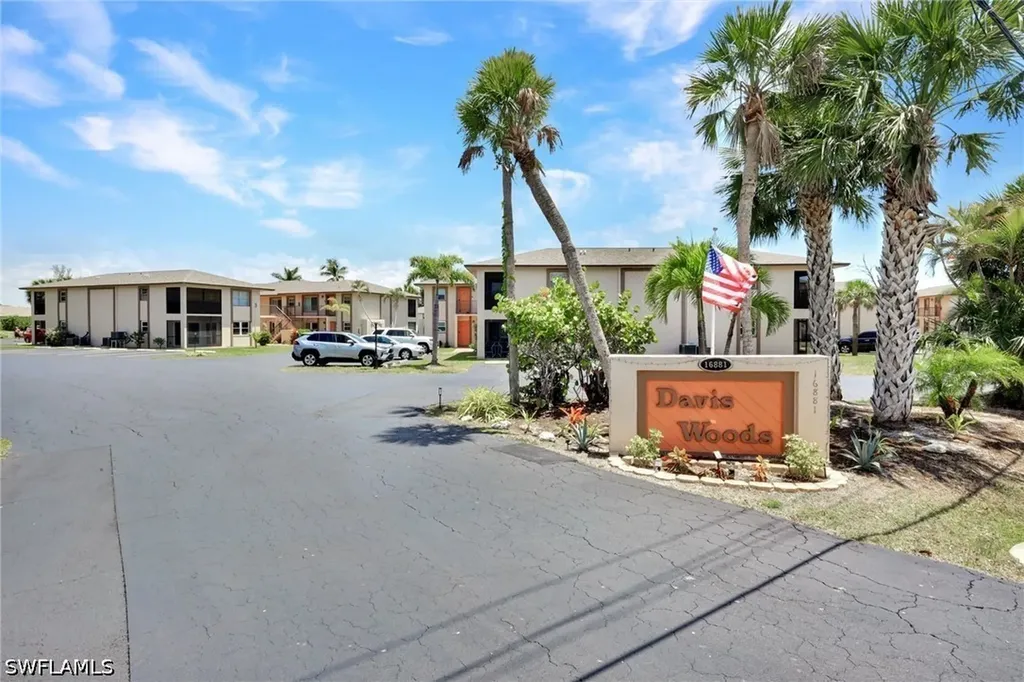 16881 Davis Road Fort Myers FL 33908