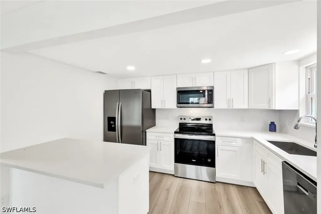16881 Davis Road Fort Myers FL 33908
