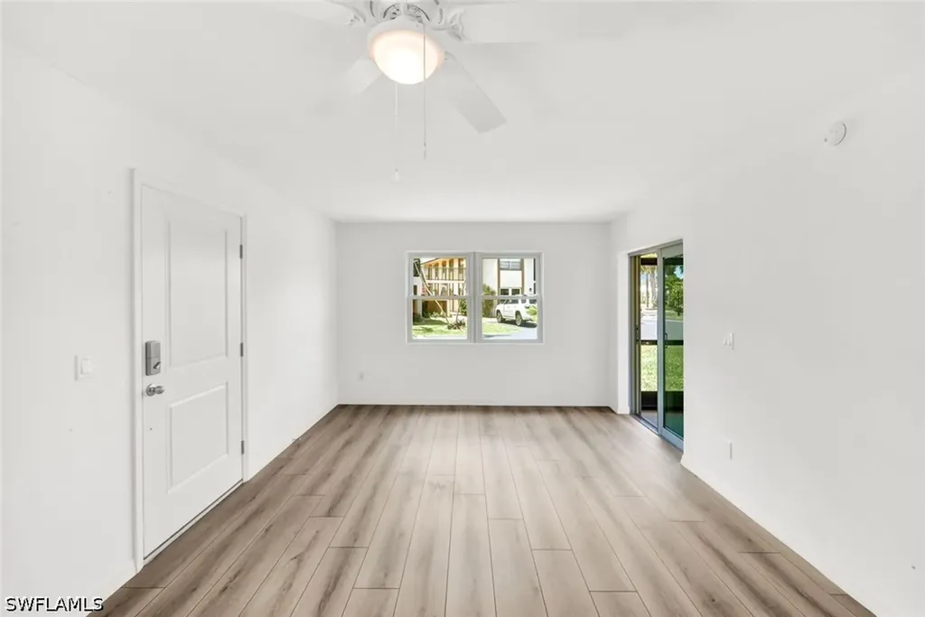 16881 Davis Road Fort Myers FL 33908