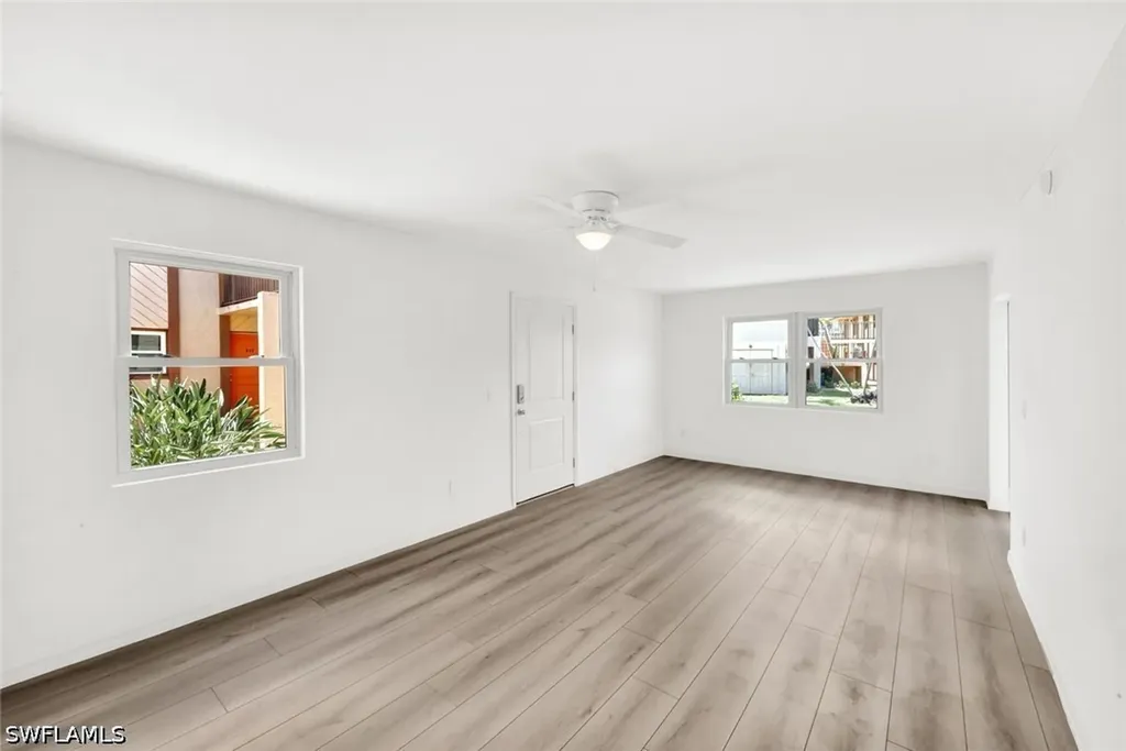 16881 Davis Road Fort Myers FL 33908