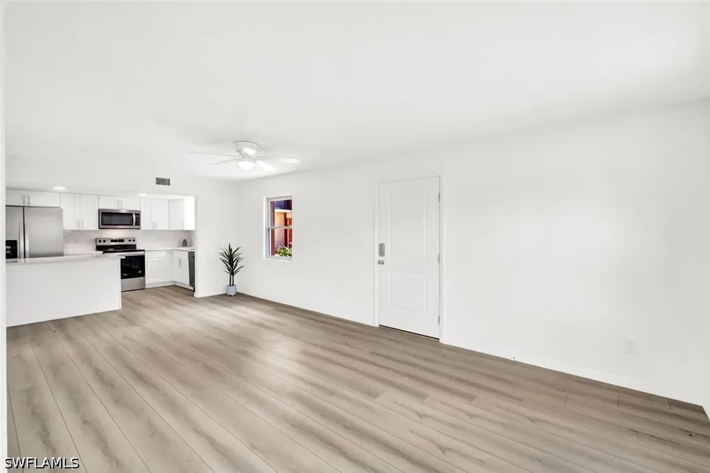 16881 Davis Road Fort Myers FL 33908