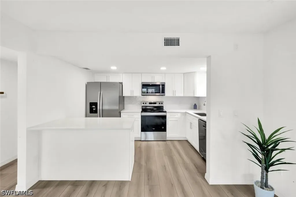 16881 Davis Road Fort Myers FL 33908