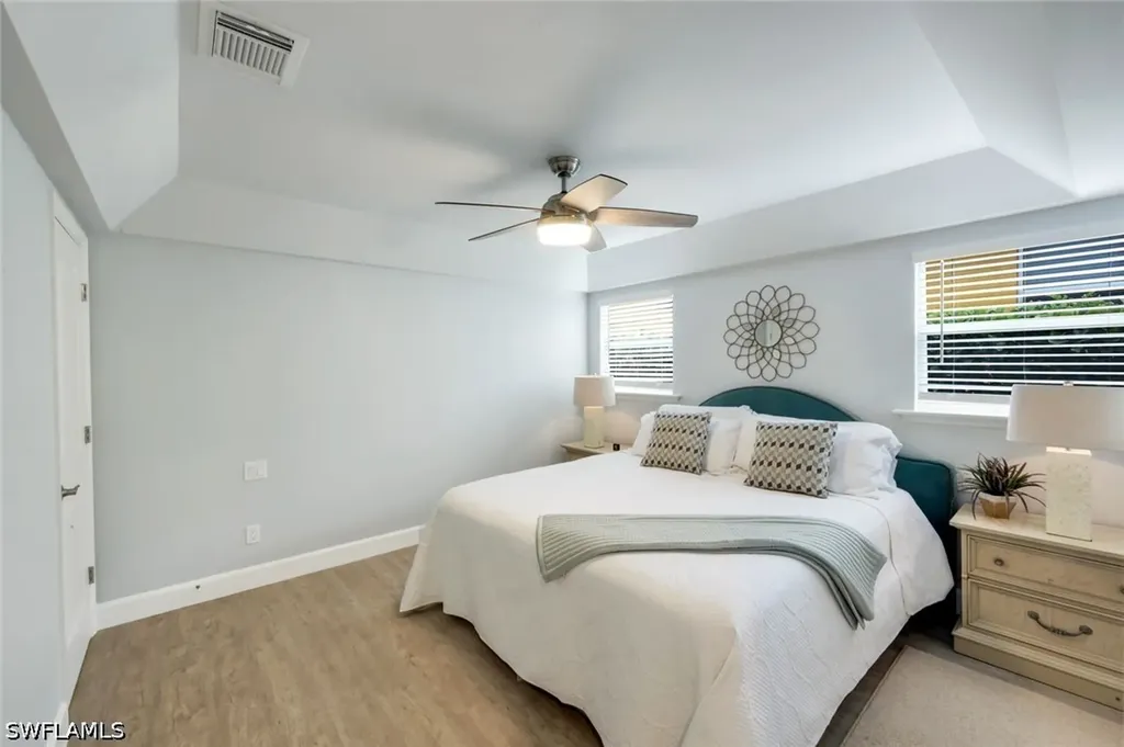 630 109th Avenue N Naples FL 34108