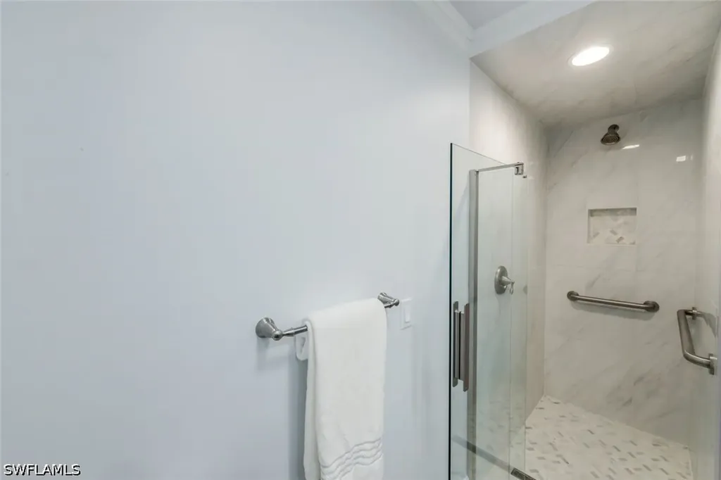 630 109th Avenue N Naples FL 34108