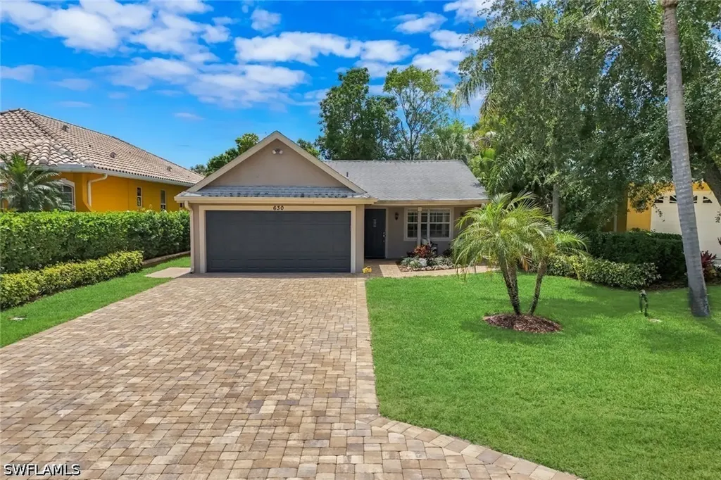 630 109th Avenue N Naples FL 34108
