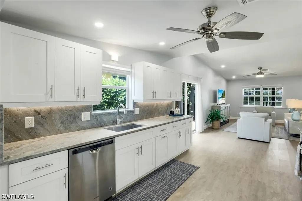 630 109th Avenue N Naples FL 34108