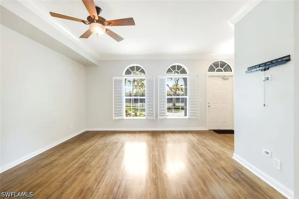 6124 Towncenter Circle Naples FL 34119