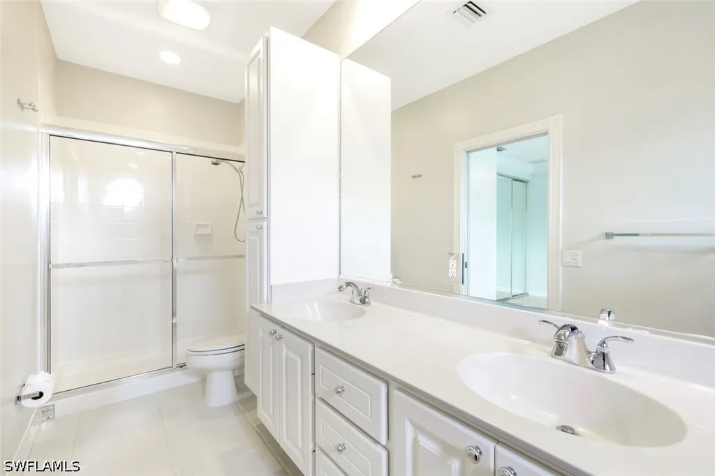 6124 Towncenter Circle Naples FL 34119