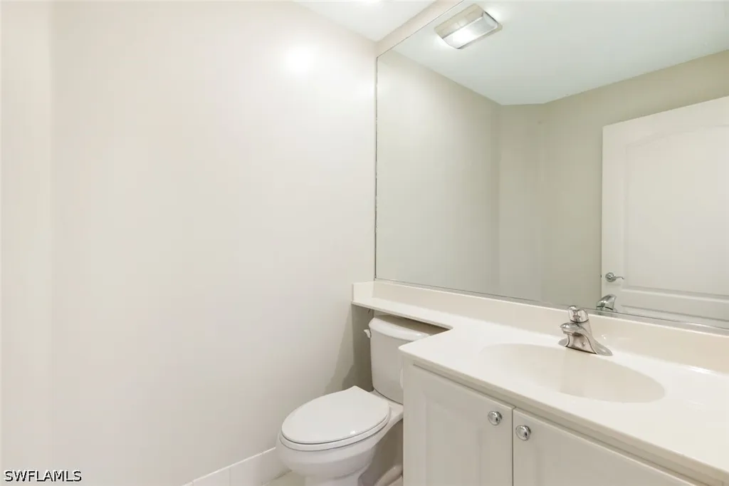 6124 Towncenter Circle Naples FL 34119