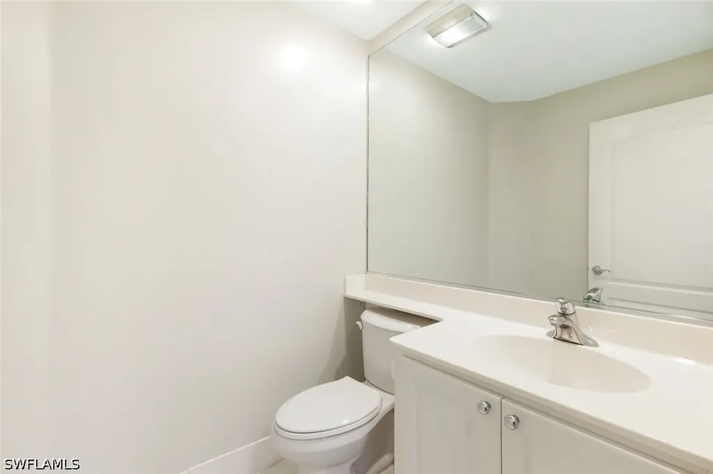 6124 Towncenter Circle Naples FL 34119