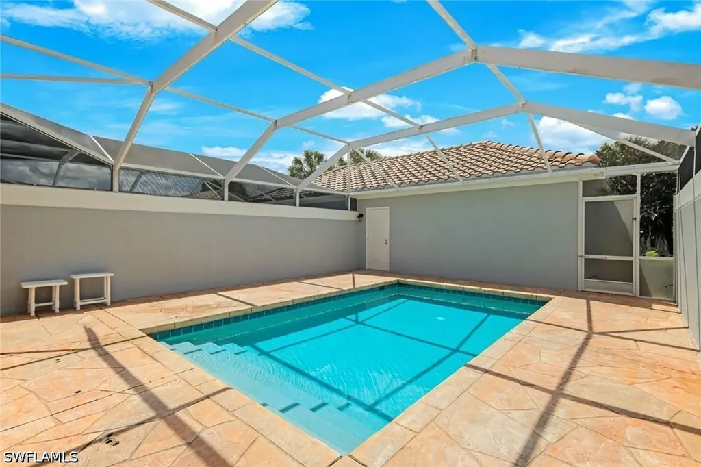 6124 Towncenter Circle Naples FL 34119