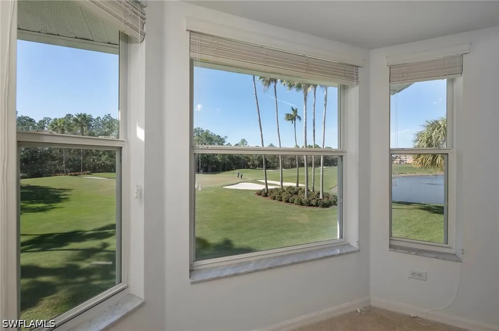 3890 Sawgrass Way Naples FL 34112