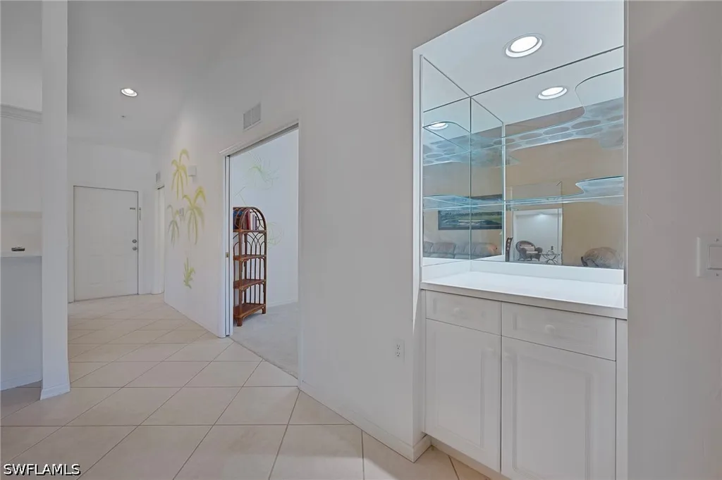 3890 Sawgrass Way Naples FL 34112