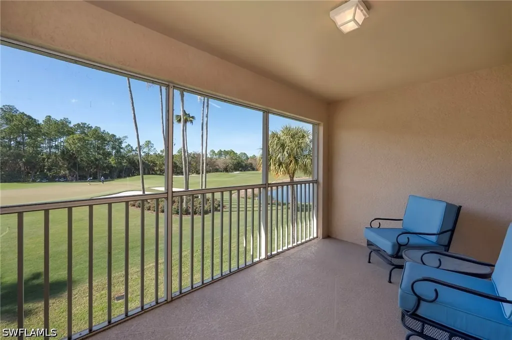 3890 Sawgrass Way Naples FL 34112