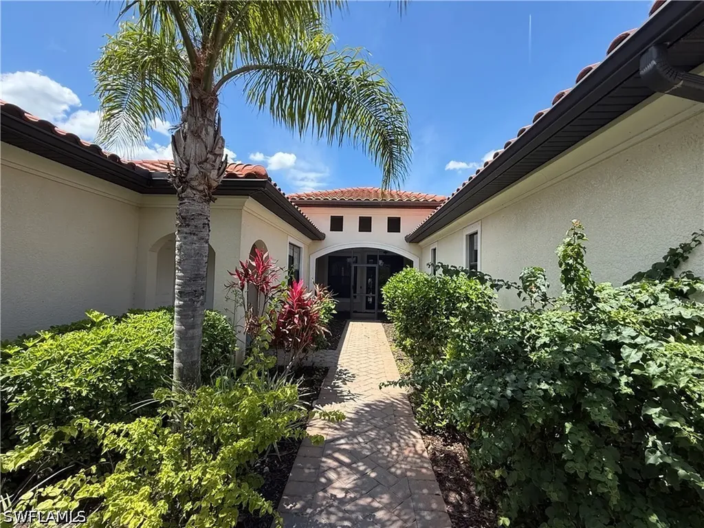10124 Belcrest Boulevard Fort Myers FL 33913