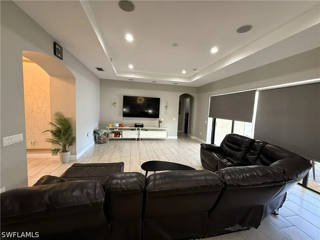 10124 Belcrest Boulevard Fort Myers FL 33913