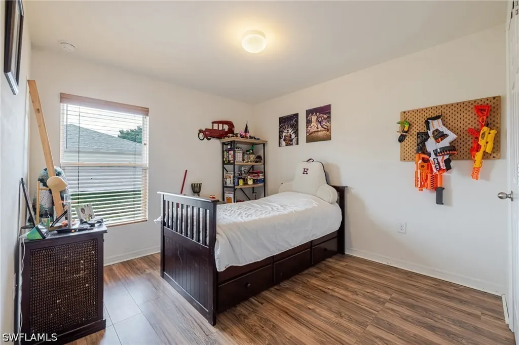 1607 NE 35th Lane Cape Coral FL 33909