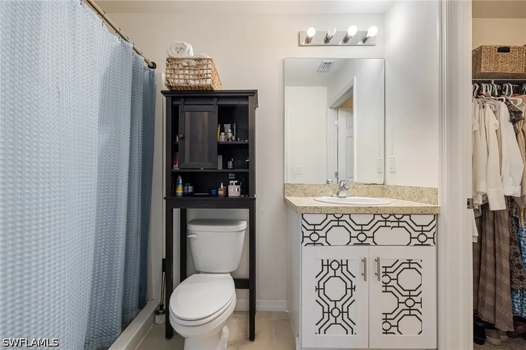 1607 NE 35th Lane Cape Coral FL 33909