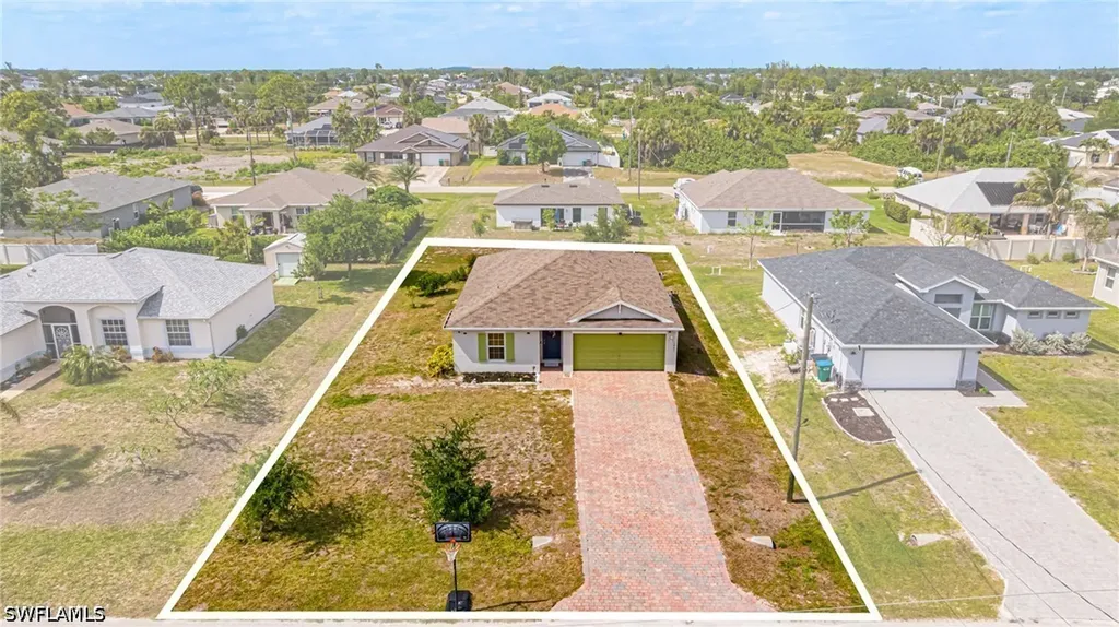 1607 NE 35th Lane Cape Coral FL 33909