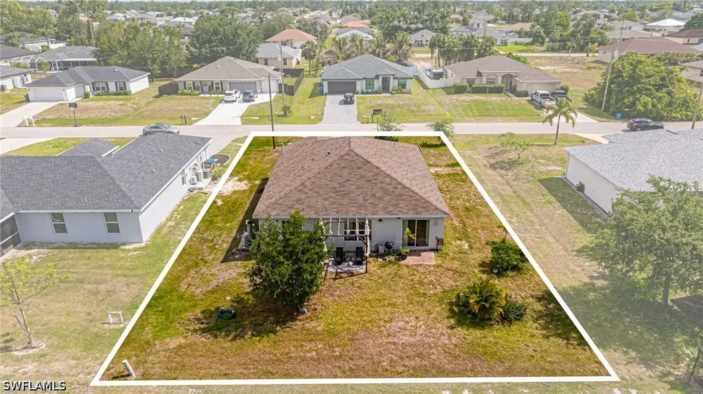1607 NE 35th Lane Cape Coral FL 33909
