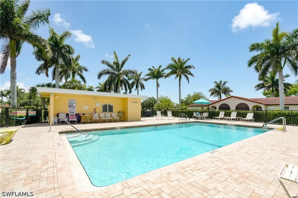1084 Forest Lakes Drive Naples FL 34105