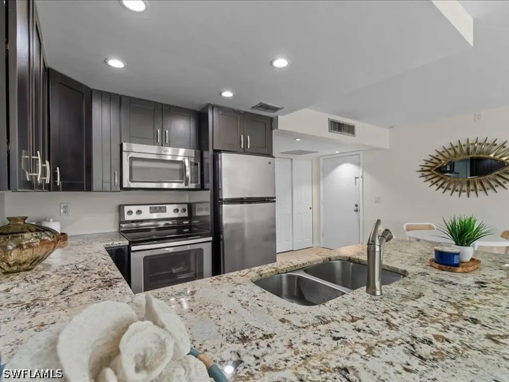 1084 Forest Lakes Drive Naples FL 34105