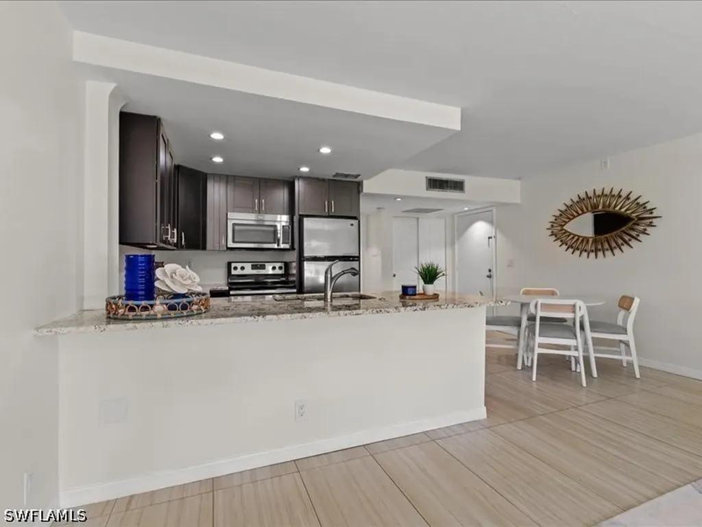 1084 Forest Lakes Drive Naples FL 34105