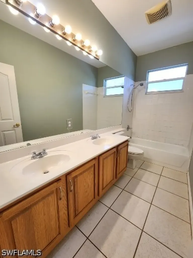 11016 Lakeland Circle Fort Myers FL 33913