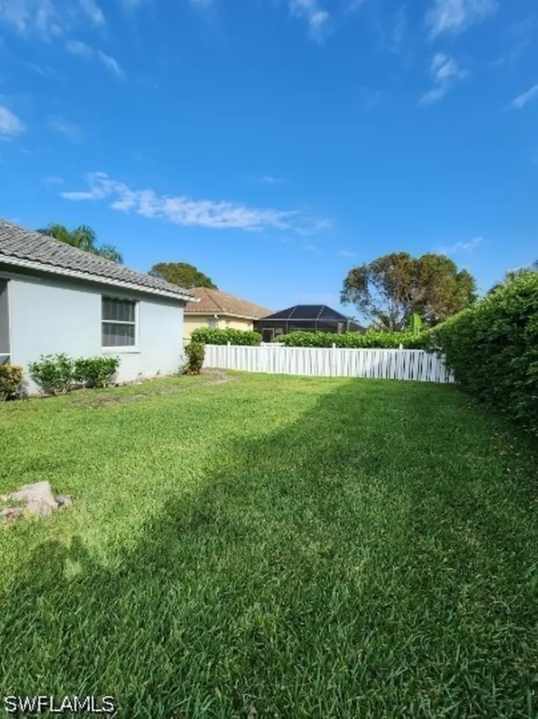 11016 Lakeland Circle Fort Myers FL 33913