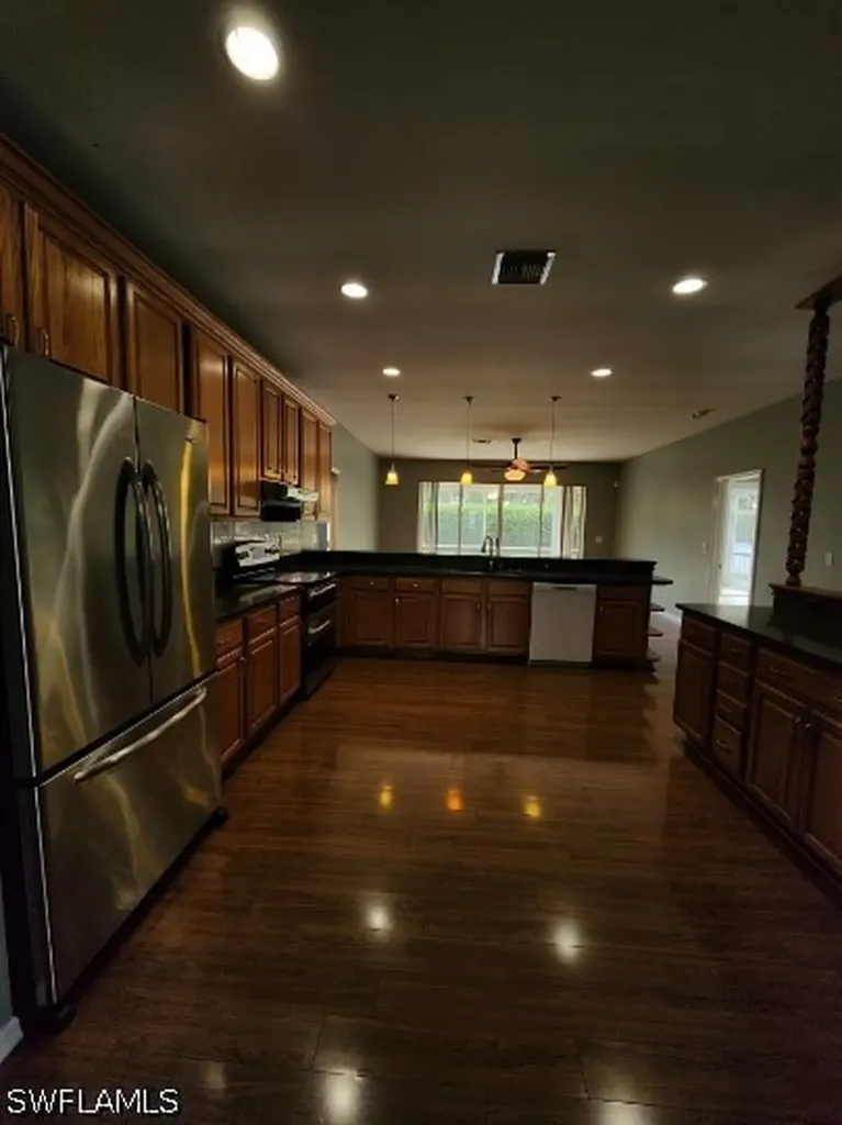 11016 Lakeland Circle Fort Myers FL 33913