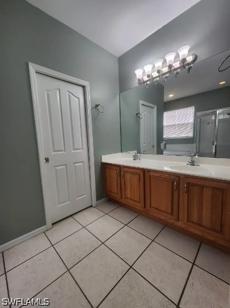 11016 Lakeland Circle Fort Myers FL 33913