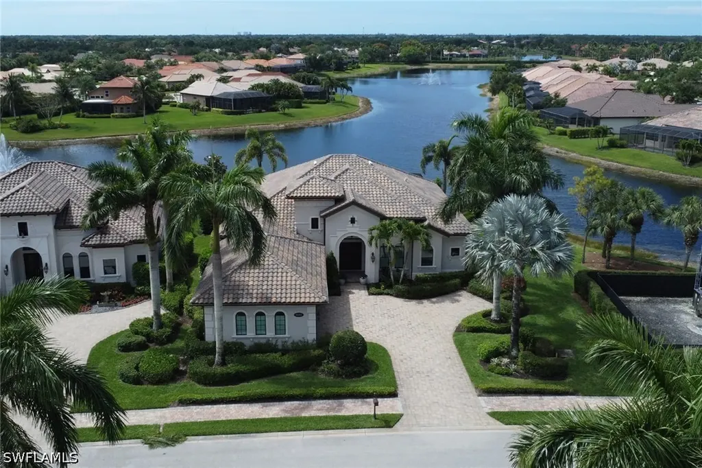 6685 Costa Circle Naples FL 34113