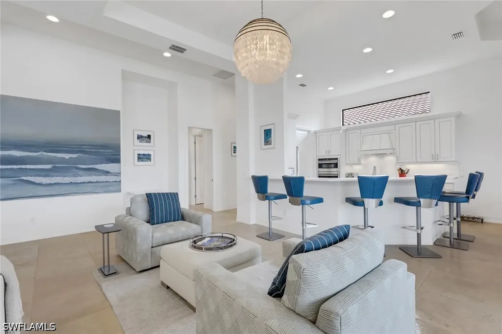 6685 Costa Circle Naples FL 34113