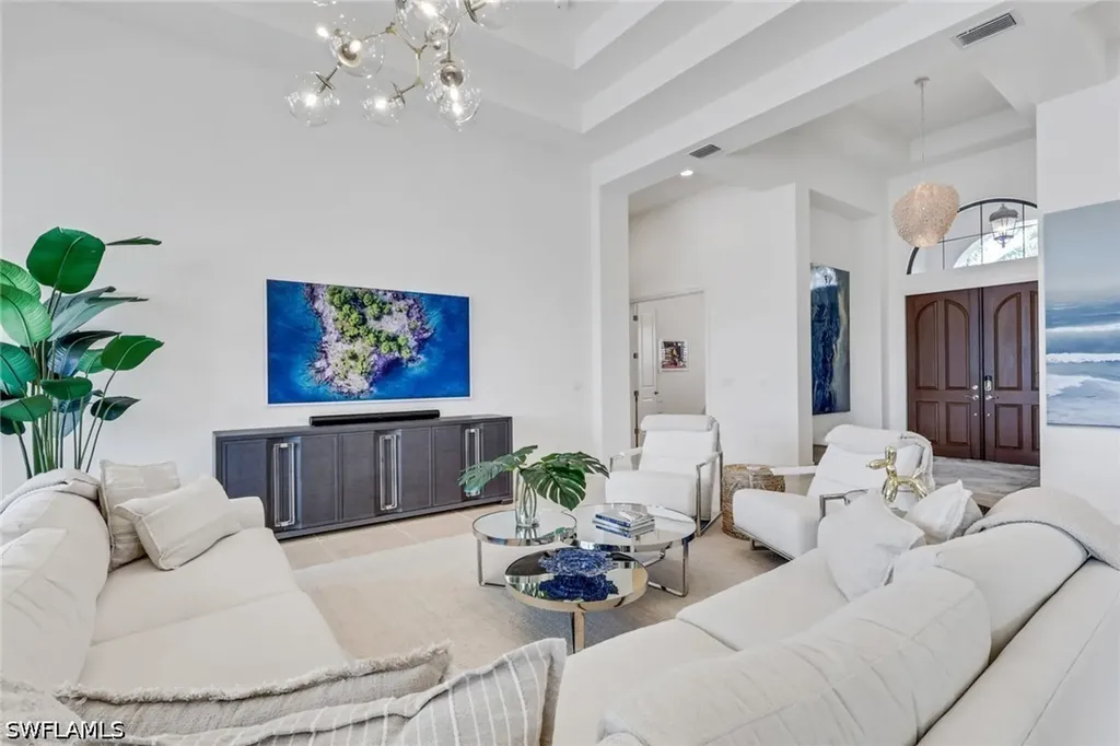 6685 Costa Circle Naples FL 34113