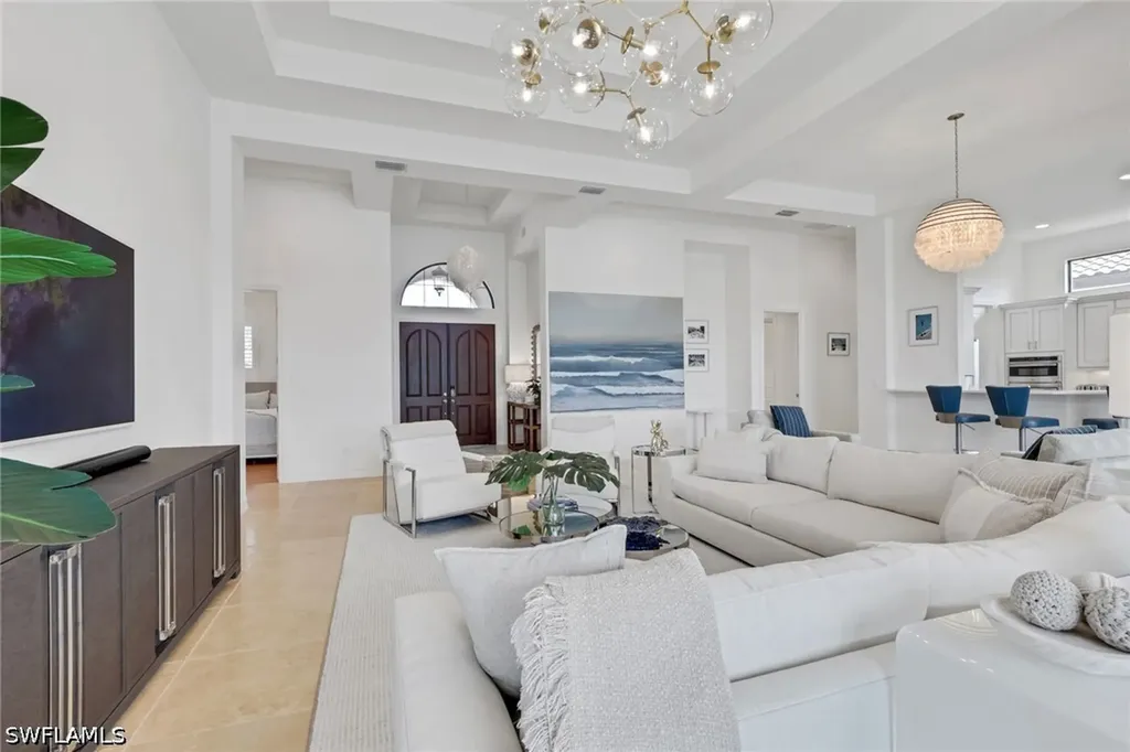 6685 Costa Circle Naples FL 34113