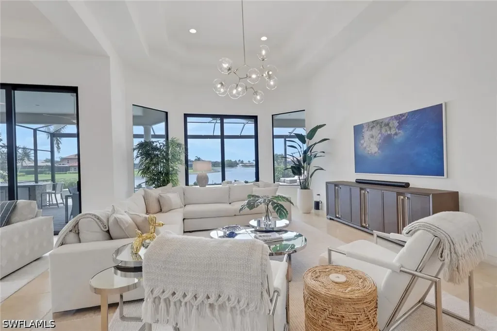 6685 Costa Circle Naples FL 34113