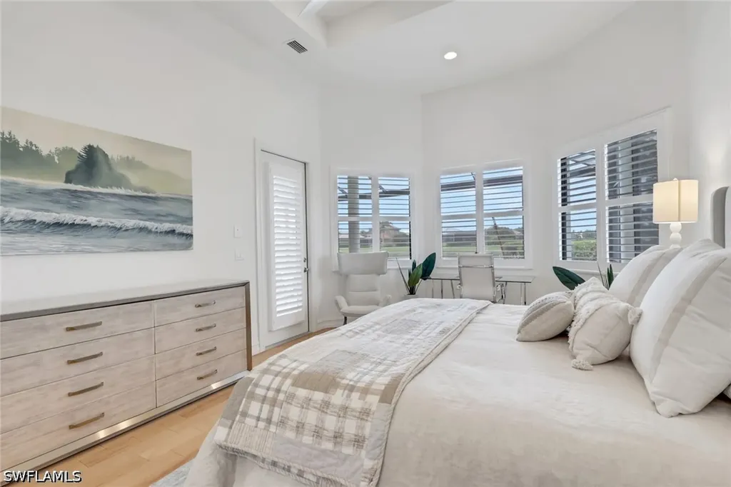 6685 Costa Circle Naples FL 34113