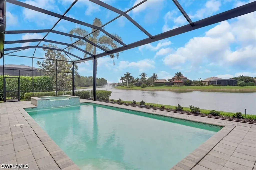6685 Costa Circle Naples FL 34113
