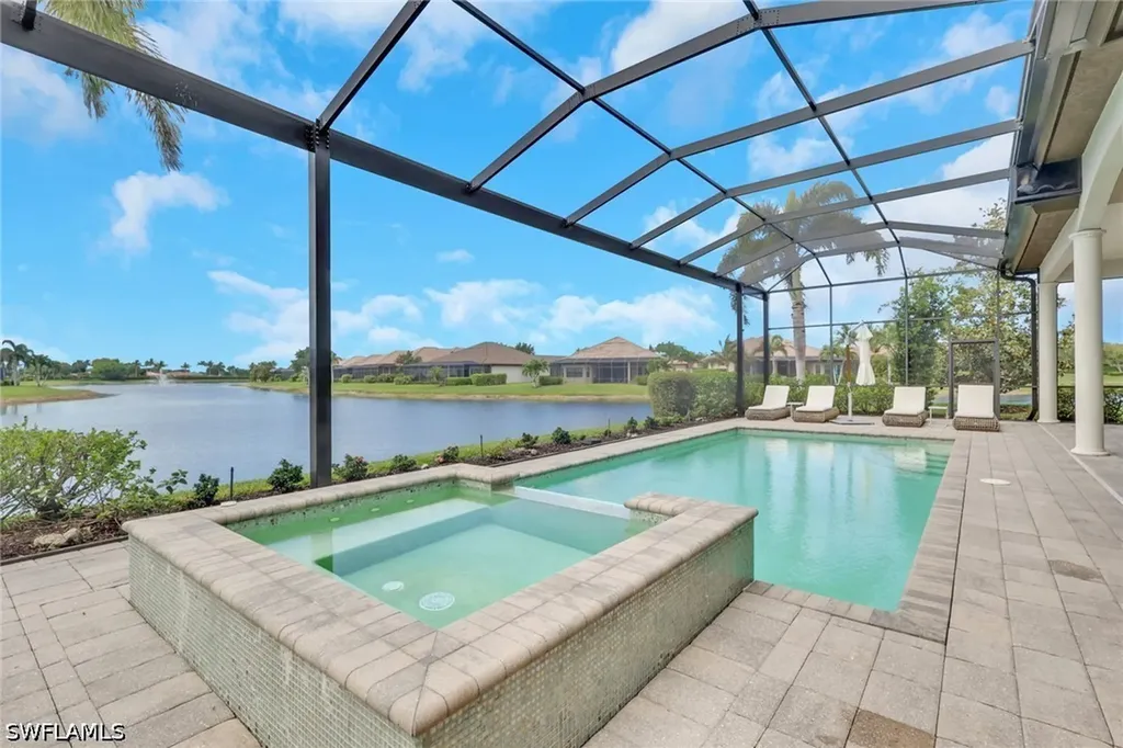 6685 Costa Circle Naples FL 34113