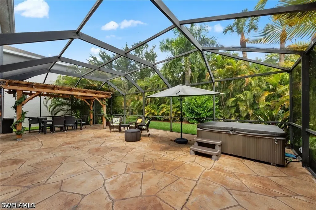 8935 Falcon Pointe Loop Fort Myers FL 33912