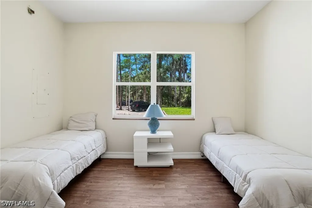 4120 3rd Avenue NW Naples FL 34119